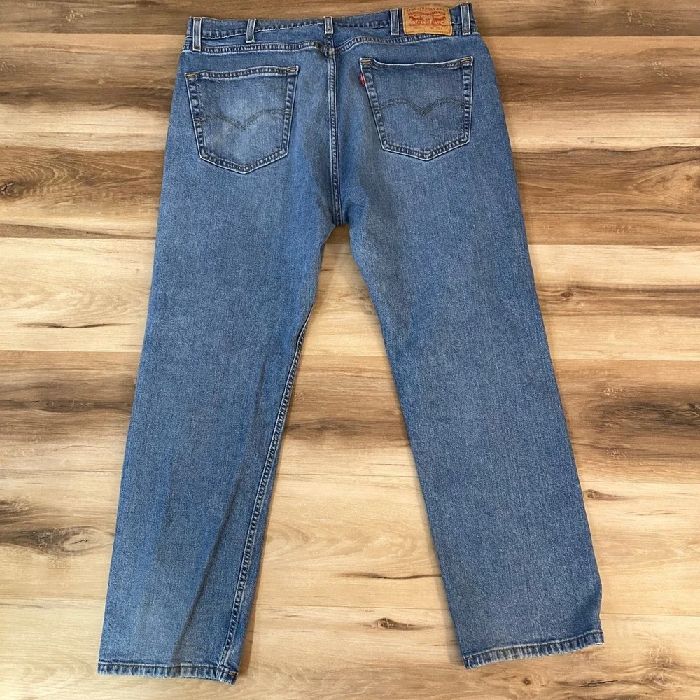 Levis 505 Regular Fit Blue Denim Jeans Mens 38x28 Medium Wash 00505-2103